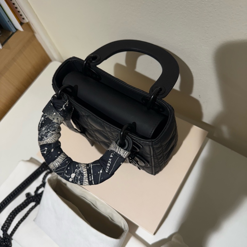 Lady Dior 黑色啞光 Cannage 含Dior絲巾-2