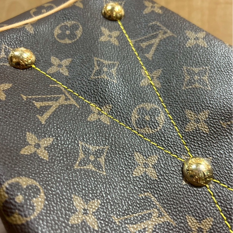 Louis Vuitton 水餃包-15