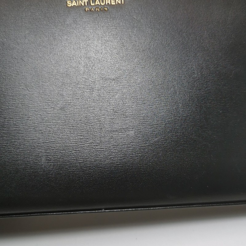 Saint Laurent 牛皮純色字母logo拉鍊錢包-11