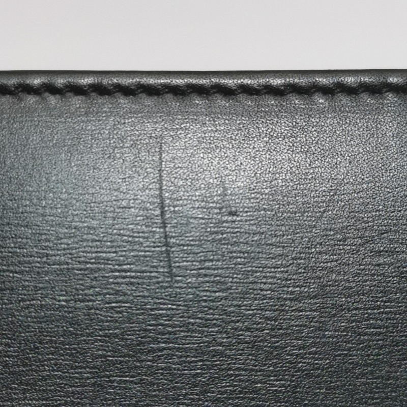 Saint Laurent 牛皮純色字母logo拉鍊錢包-12
