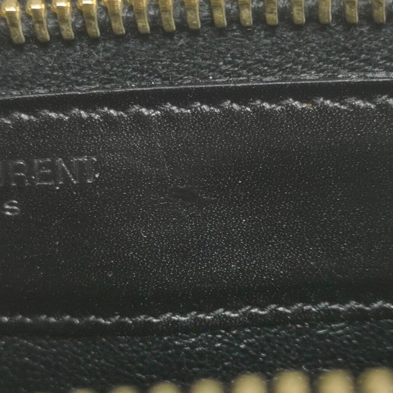 Saint Laurent 牛皮純色字母logo拉鍊錢包-13
