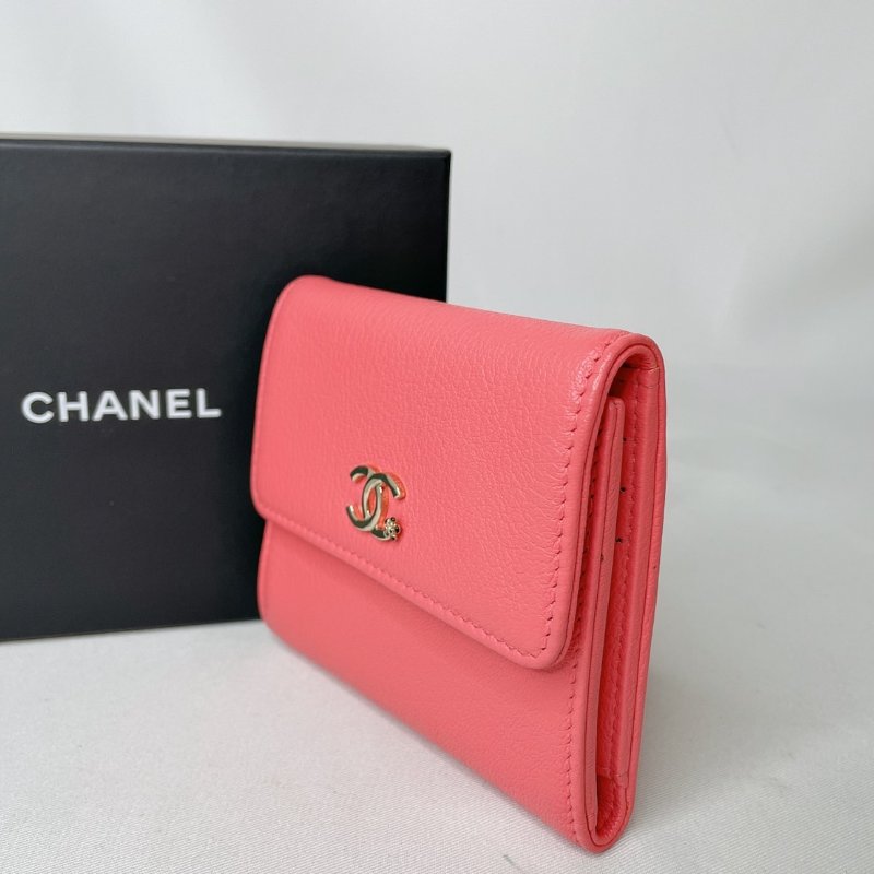 CHANEL 全新珊瑚粉翻蓋三折短夾-2