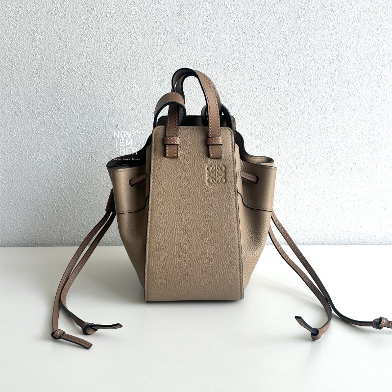 99新🆕 Loewe 羅意威 Hammock Mini 沙色吊床包-0