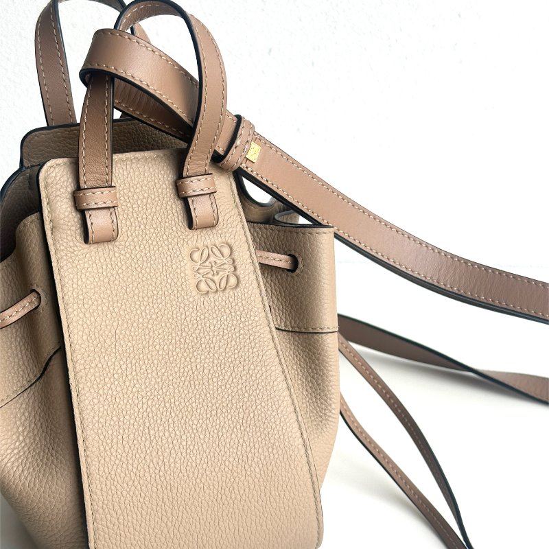 99新🆕 Loewe 羅意威 Hammock Mini 沙色吊床包-4
