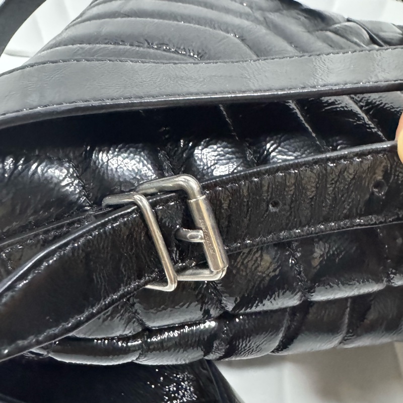YSL 聖羅蘭黑銀V紋牛皮LouLou雙肩包,油臘皮-7