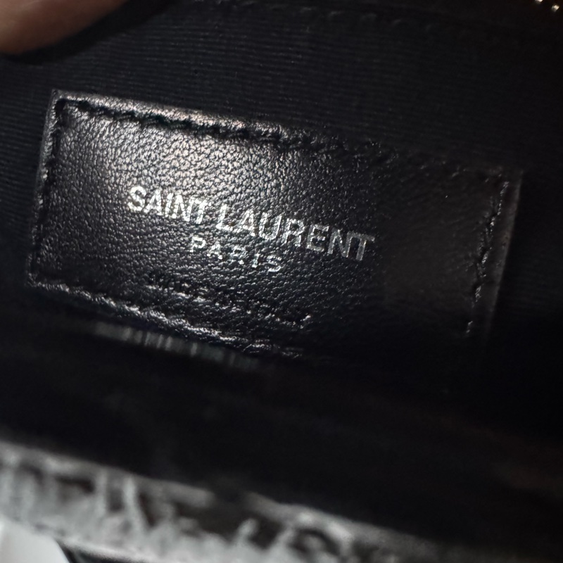 YSL 聖羅蘭黑銀V紋牛皮LouLou雙肩包,油臘皮-11
