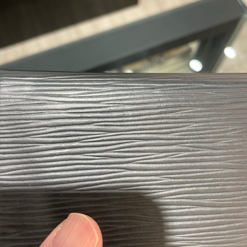 LV EPI 水波紋 信封 短夾/皮夾 M62173 87成新-23