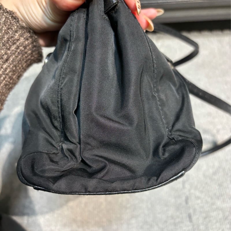 🏷️ Prada 肩背包-22