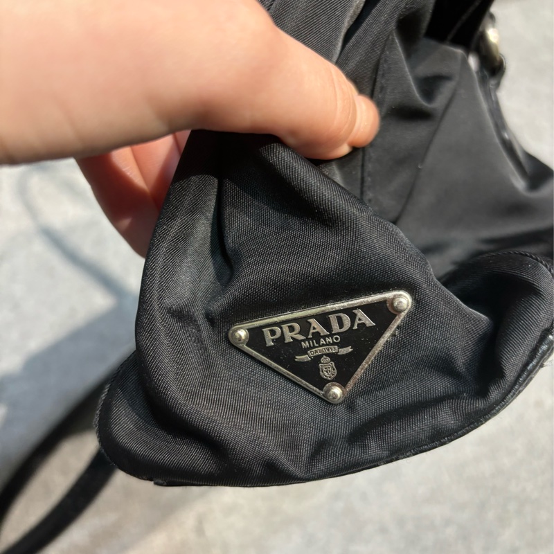 🏷️ Prada 肩背包-23