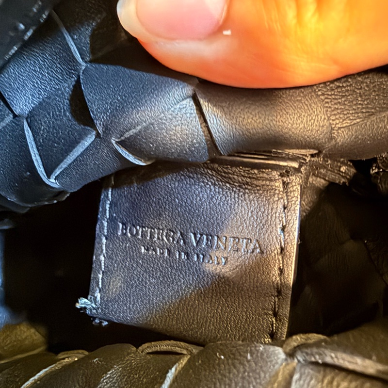 Bottega Veneta BV Baby Sardine sling bag 沙丁迷你包-12