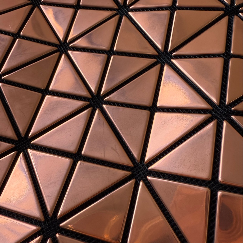 Bao Bao 7X7 亮面金屬色手提包(古銅橘)-8