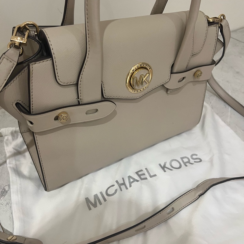 Michael Kors 皮革米灰色 肩背及側背包 9成新 除了背帶背面那有些使用痕跡外-3