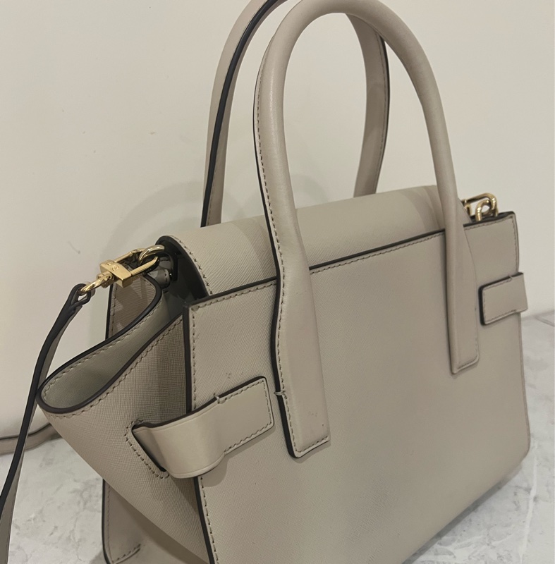 Michael Kors 皮革米灰色 肩背及側背包 9成新 除了背帶背面那有些使用痕跡外-6