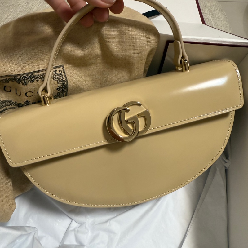 Gucci Half moon 2024秋冬款(亮面拋光小牛皮米色)-1