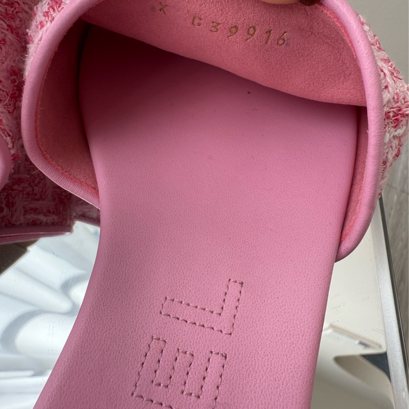 CHANEL 粉色毛呢Logo拖鞋 40號 全新品-4