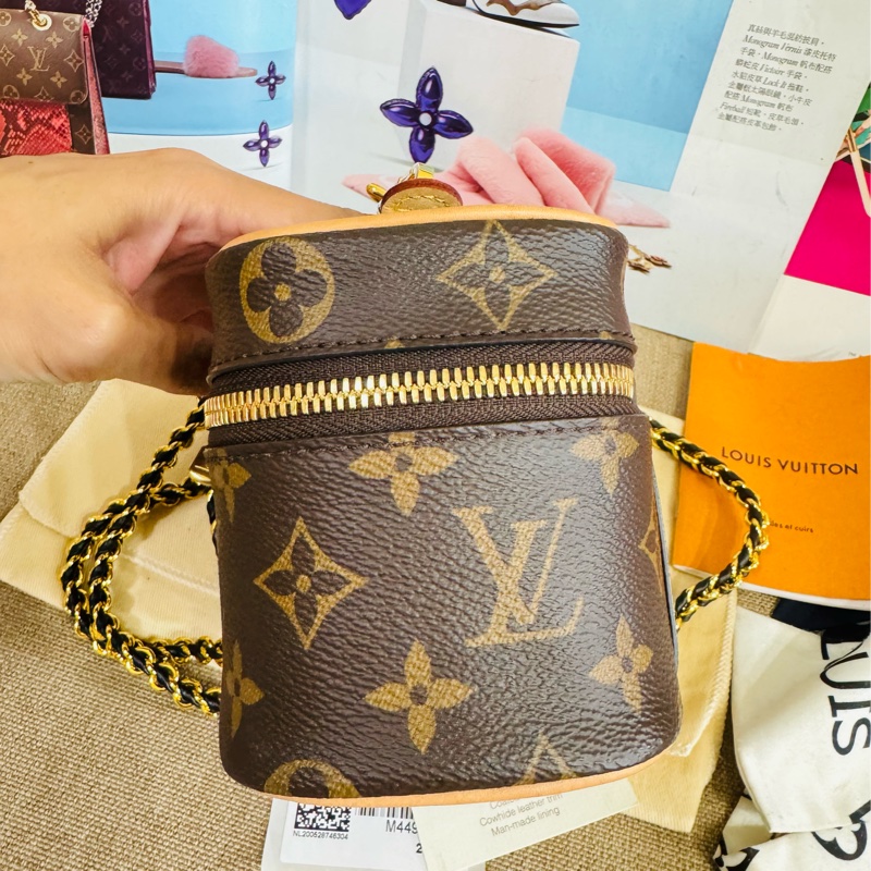 ✨售 二手真品 LV M44936 經典Monogram帆布 NICE NANO拉鍊迷你化妝箱-4