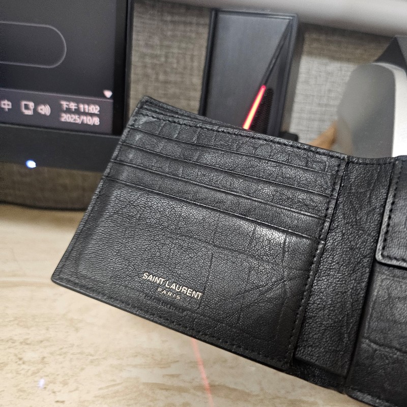 [ 超甜出清價❣️單純不想留] YSL黑釦對開短夾-2