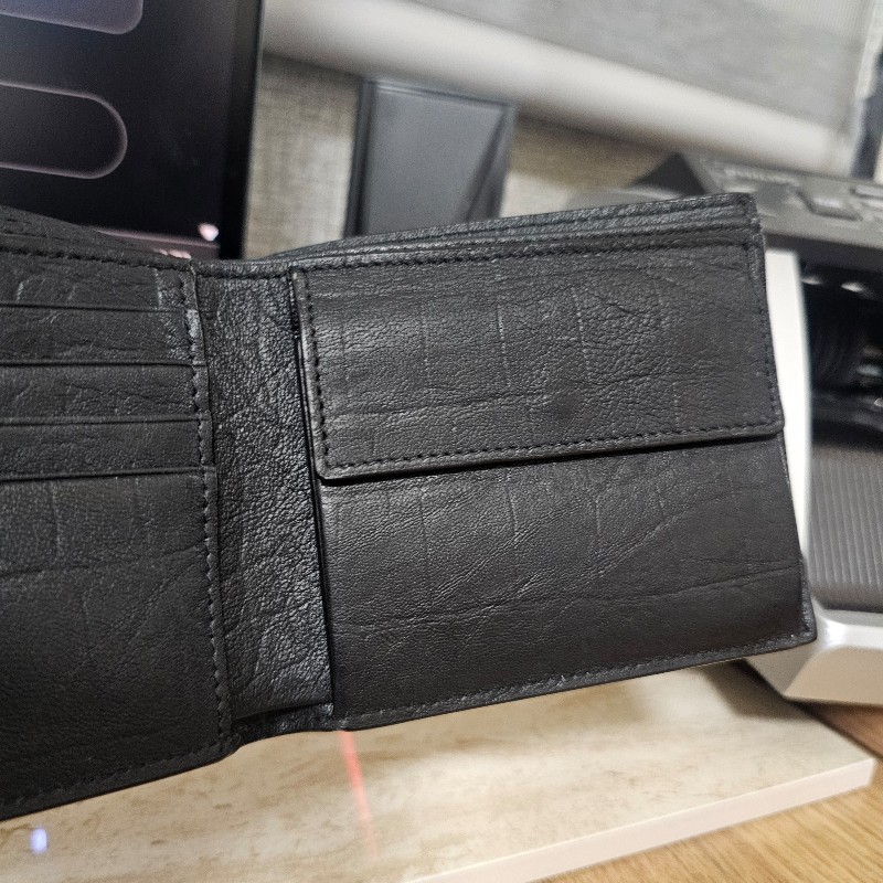 [ 超甜出清價❣️單純不想留] YSL黑釦對開短夾-3