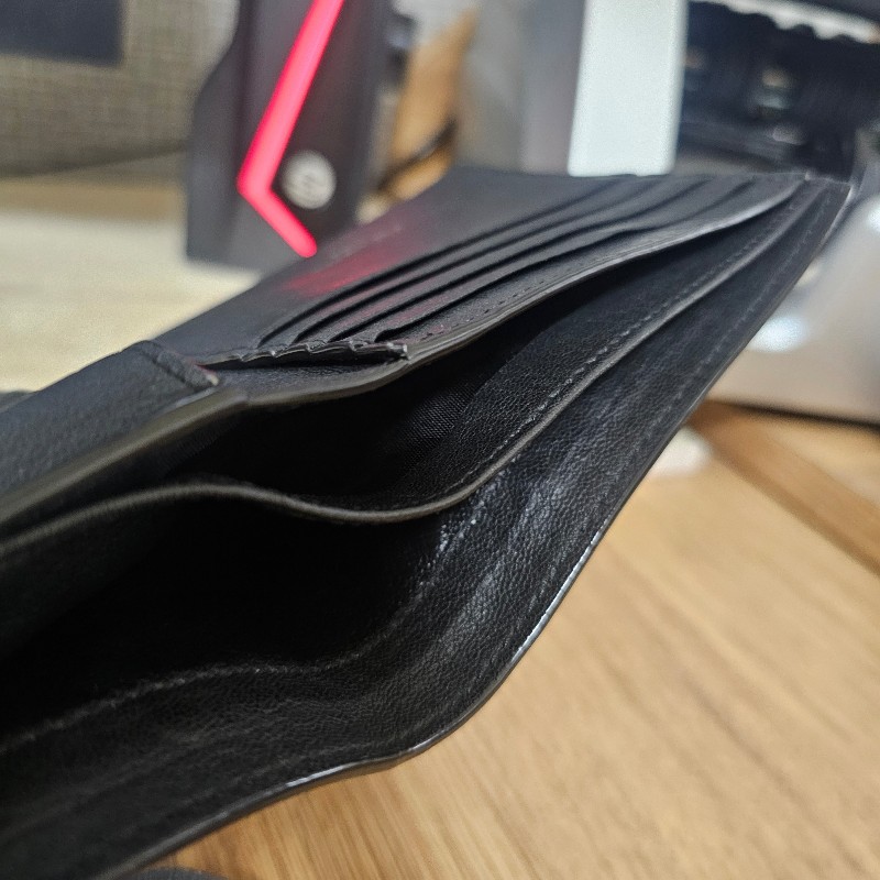 [ 超甜出清價❣️單純不想留] YSL黑釦對開短夾-10