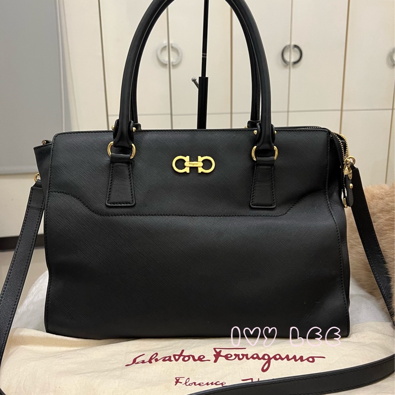 Salvatore Ferragamo Gancini 手提包 斜背包 肩背包 經典黑 正品 二手精品-0
