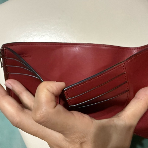 LOEWE羅威 三折皮夾 Small vertical wallet in soft grained calfskin-10