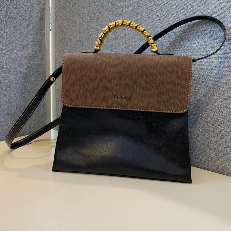 「JL精品代購」9新Loewe 蛇骨肩背包-0