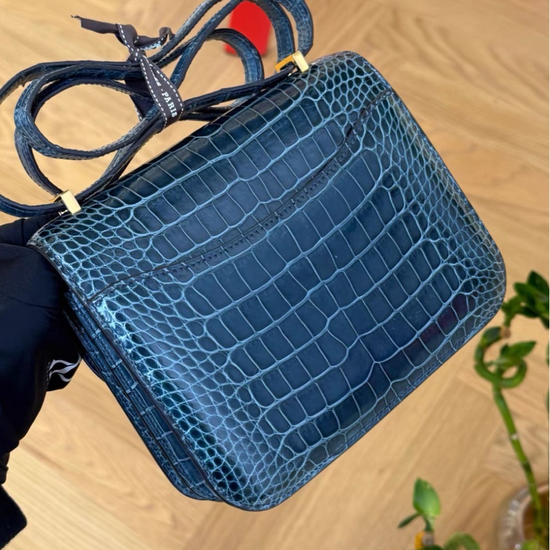 有購証💓 Hermes mini Constance 亮面 方塊鱷魚伊茲密爾藍 金扣A刻-3