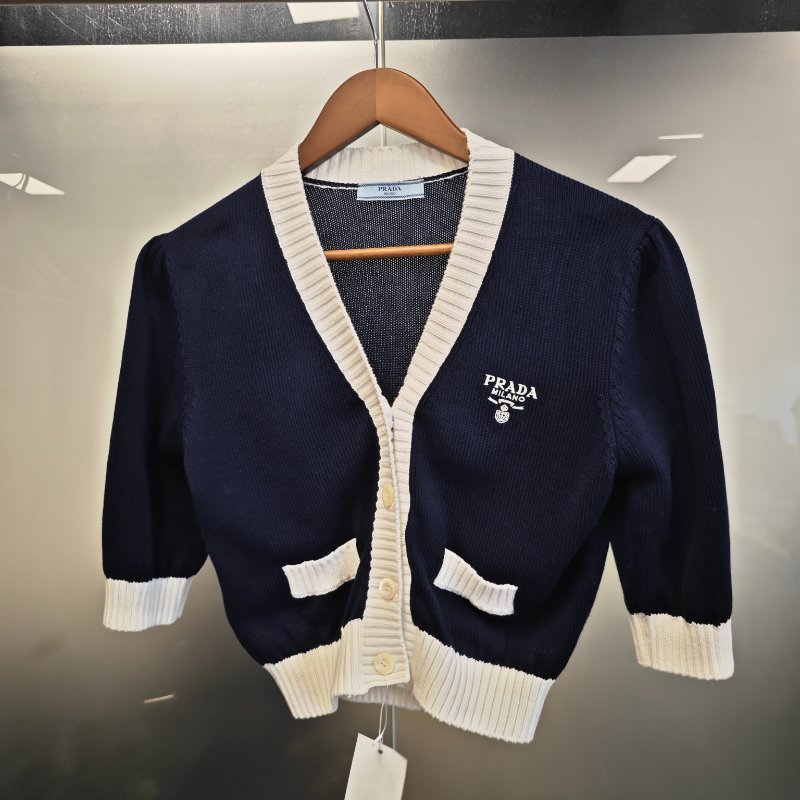 ❤️ PRADA 明星同款 經典針織上衣-0