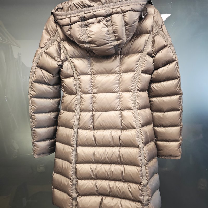 ❤️ MONCLER 香檳色 長款羽絨-1