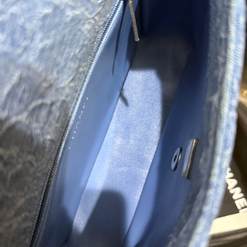 很新!三折割愛✨最棒尺寸☺️專櫃36萬!!CHANEL CF23香奈兒牛仔山茶花 愛心調節扣 經典口蓋包 斜背包 肩背包-45