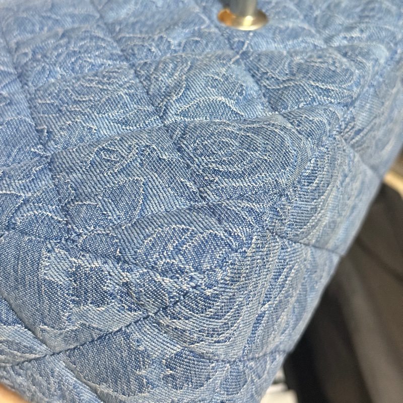 很新!三折割愛✨最棒尺寸☺️專櫃36萬!!CHANEL CF23香奈兒牛仔山茶花 愛心調節扣 經典口蓋包 斜背包 肩背包-48