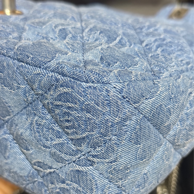 很新!三折割愛✨最棒尺寸☺️專櫃36萬!!CHANEL CF23香奈兒牛仔山茶花 愛心調節扣 經典口蓋包 斜背包 肩背包-50