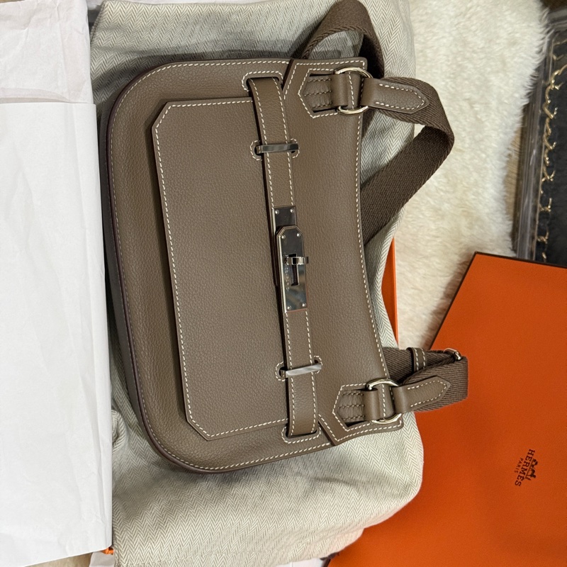 99新✨Hermes mini jypisers大象灰 銀扣 B刻 愛馬仕迷你吉普賽斜背包 金剛色-33