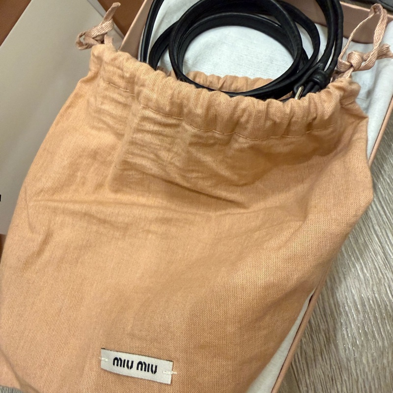 miu miu 全新 水鑽流蘇包-17