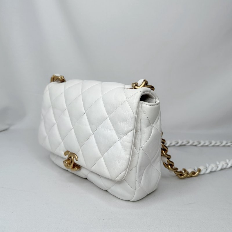 CHANEL 陶瓷拼金鏈小羊皮斜背包-2
