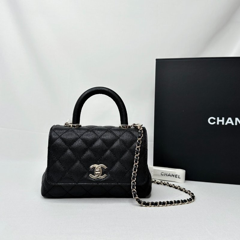 CHANEL 黑金牛Mini Coco handle-0