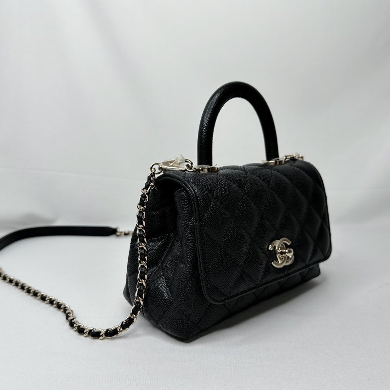 CHANEL 黑金牛Mini Coco handle-3