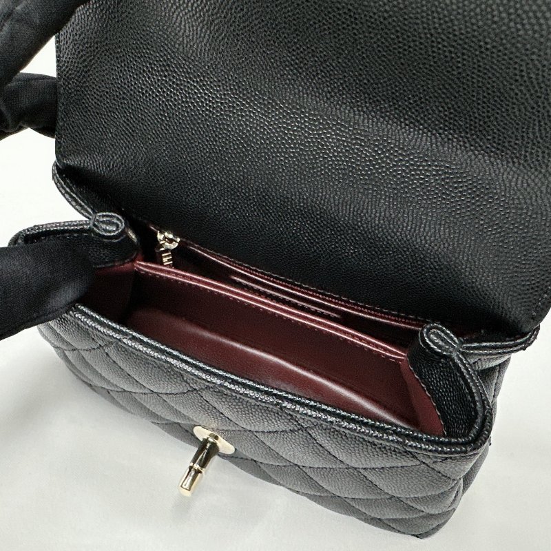 CHANEL 黑金牛Mini Coco handle-8