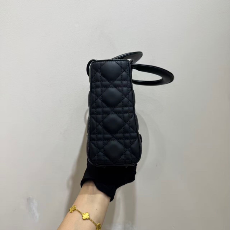 【經典款🩷】Dior lady四格黑色磨砂戴妃包 手提包 斜挎包-4