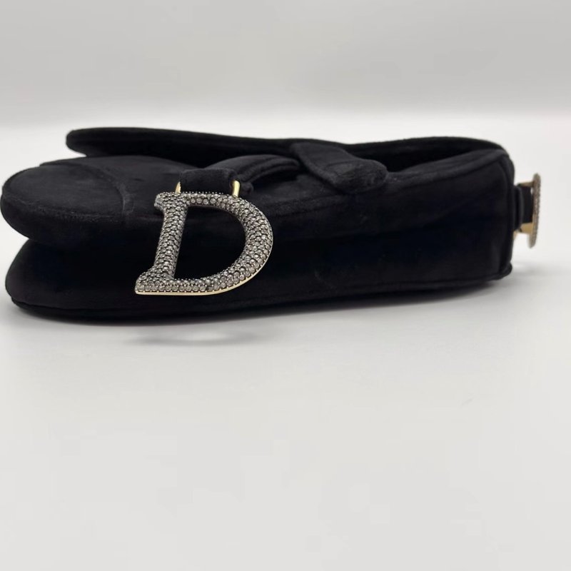 DIOR 黑色馬鞍絲絨鑽扣手提包19*15*6 98新配件塵袋-3
