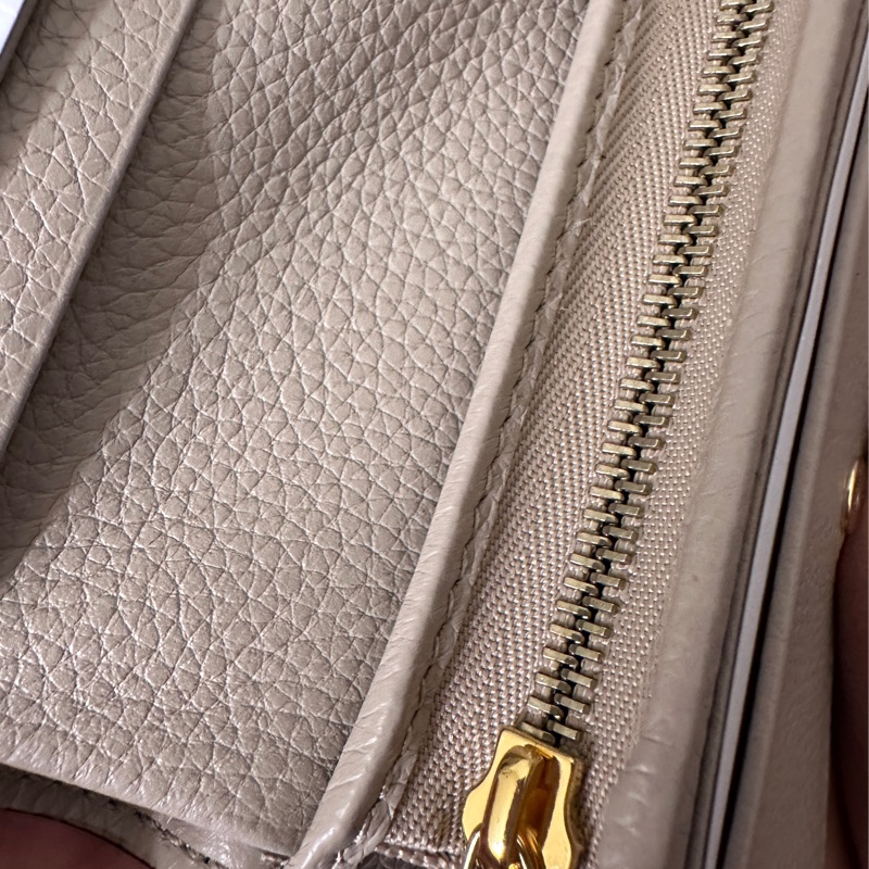 GUCCI 奶茶白老花短夾-13