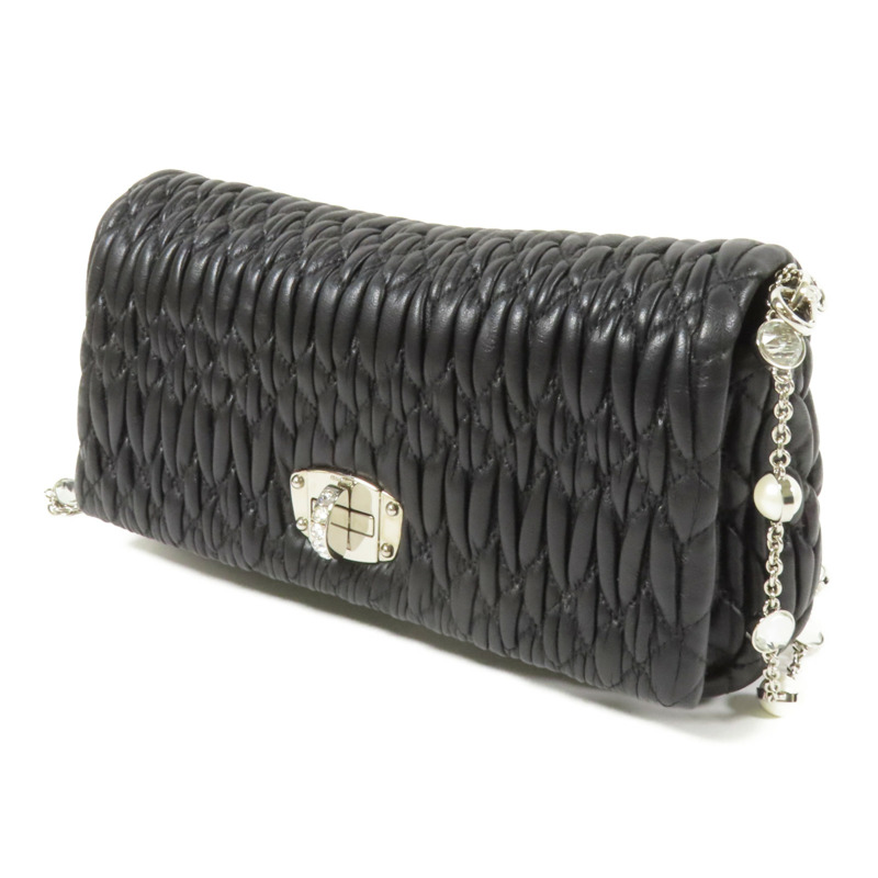 Miu Miu 皮革Shoulder Bag銀扣肩背袋-1