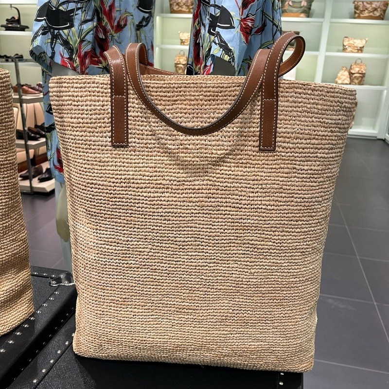 Prada 皮革標誌鉤針TOTE BAG-1