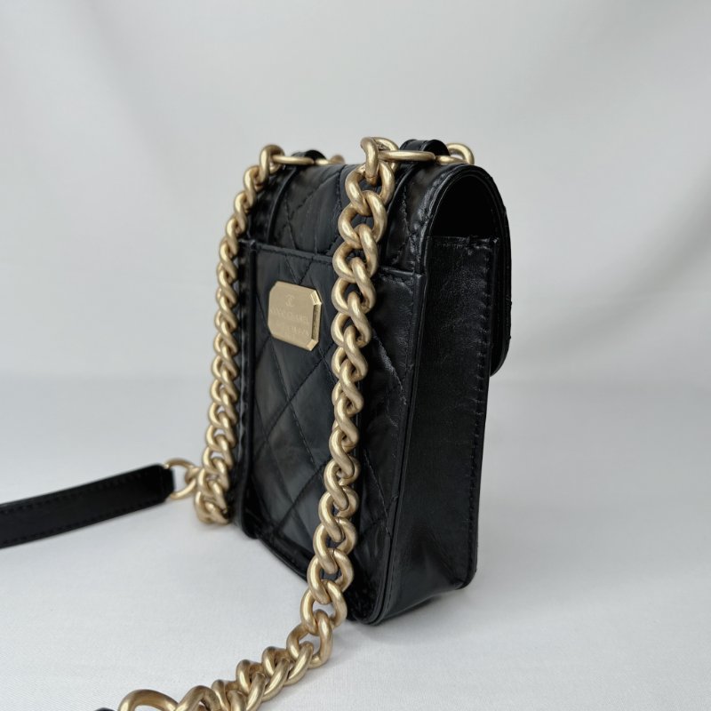CHANEL 黑金迷你復古小郵差包-4