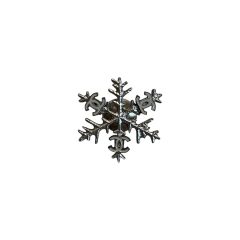 Chanel 雪花胸針