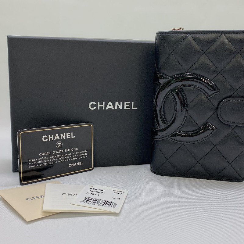 CHANEL 經典康朋羊皮扣式中夾-0