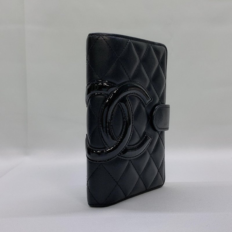CHANEL 經典康朋羊皮扣式中夾-2