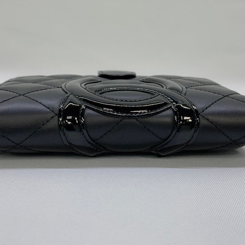 CHANEL 經典康朋羊皮扣式中夾-8