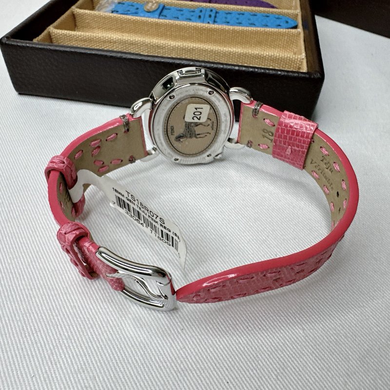 FENDI 全新Selleria Oval橢圓形腕錶-4