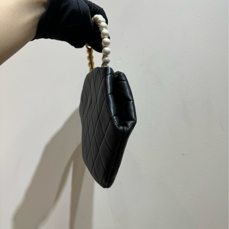 【閒置全套🩷】Chanel 限量款珍珠手環晚宴包手袋-4